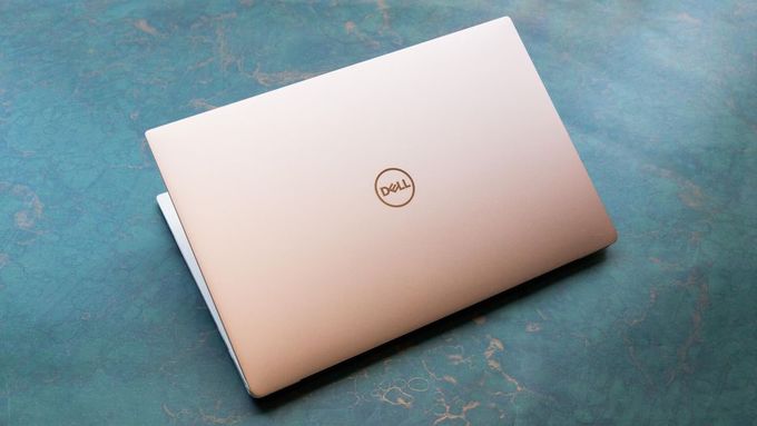 Ảnh thực tế Dell XPS 13 (2018) thiết kế nhỏ gọn, cấu hình mạnh