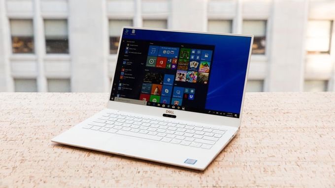 Ảnh thực tế Dell XPS 13 (2018) thiết kế nhỏ gọn, cấu hình mạnh