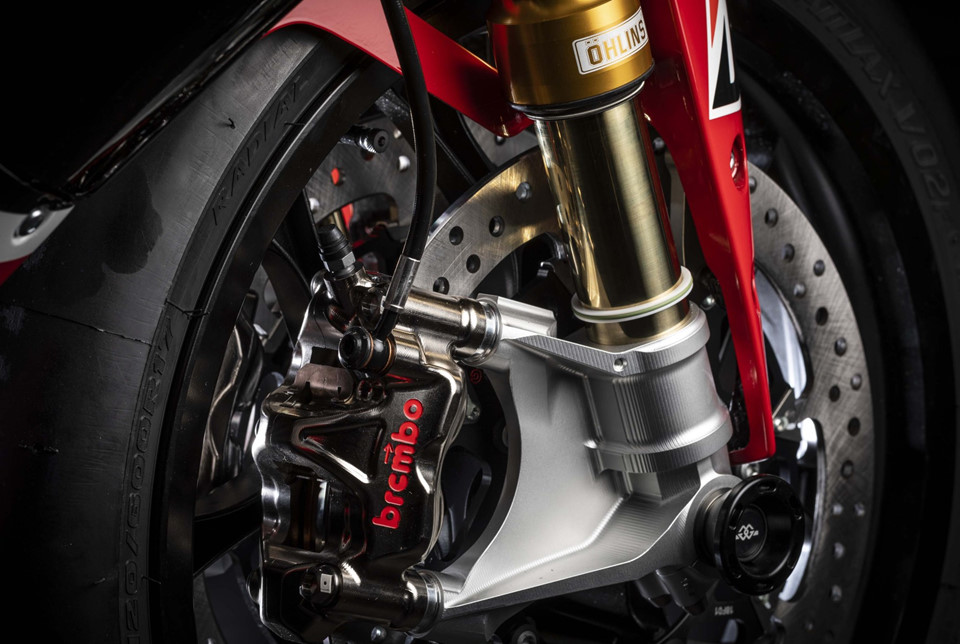 Yamaha YZF-R1 GYTR bản kỷ niệm cực đẹp ra mắt, chỉ bán 20 chiếc