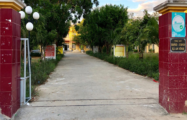 Quảng Ngãi: Huyện để chìm xuồng vụ hàng loạt cán bộ dùng bằng giả?