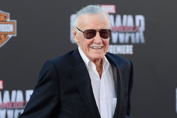 Stan Lee và những bước ngoặt làm nên vũ trụ siêu anh hùng Marvel