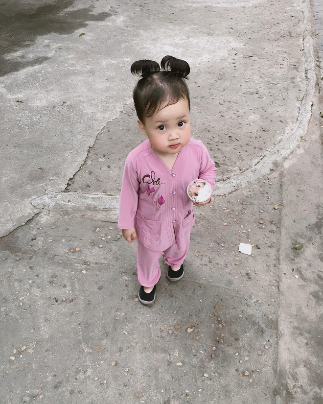 Đáng yêu nổ MXH: Cô bé 3 tuổi khóc lóc gọi điện cầu cứu ông nội vì bị bố trêu đến không ngủ được! Đáng yêu nổ MXH: Cô bé 3 tuổi khóc lóc gọi điện cầu cứu ông nội vì bị bố trêu đến không ngủ được!