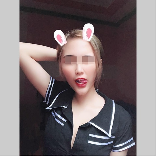 Tưởng nóng bỏng xinh đẹp cỡ nào, mặt mộc của cô bạn thân ngủ với người yêu của bạn mòn nhà nghỉ khiến dân tình hết hồn