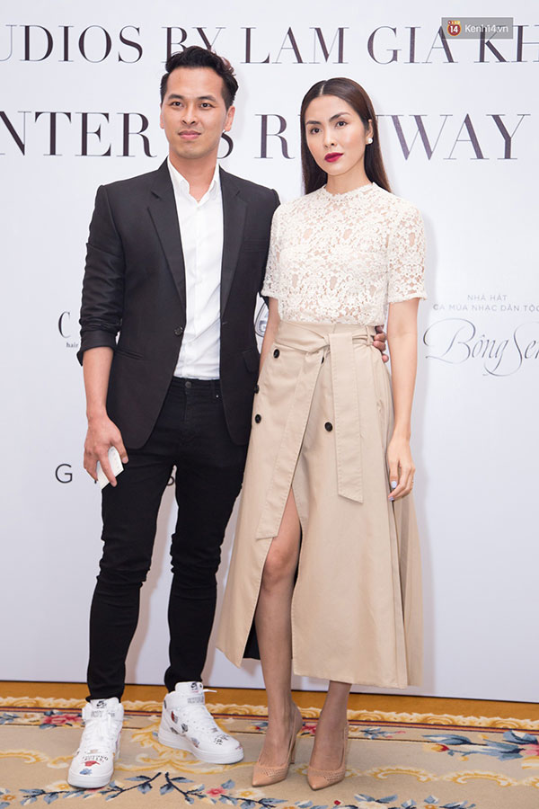 Để ý mới thấy: Hà Tăng chăm diện đồ đơn giản, trái ngược hoàn toàn với em và mẹ chồng