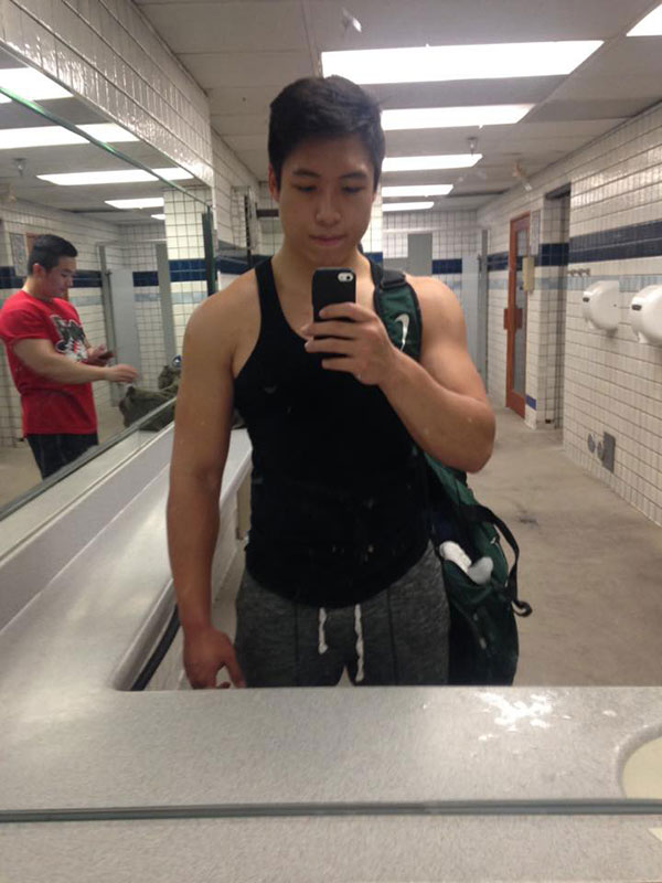 Chân dung chàng quý tử vừa tròn 21 tuổi của Hồng Vân: Cao 1m80, từ nhỏ đã có niềm đam mê lớn với nghệ thuật!