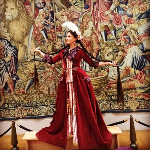 Tóc dài, đẹp đáng kinh ngạc dù 14 năm không gội đầu