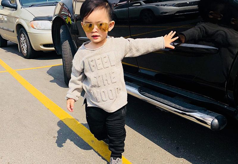 Cảnh sống ở Canada của đôi chồng xấu- vợ xinh sau 4 năm, nhìn ảnh con trai mà bật khóc