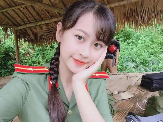 Hoa khôi Imiss Thăng Long là nữ sinh cảnh sát 20 tuổi, cao 1,72 m