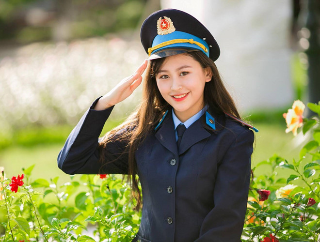 Hoa khôi Imiss Thăng Long là nữ sinh cảnh sát 20 tuổi, cao 1,72 m