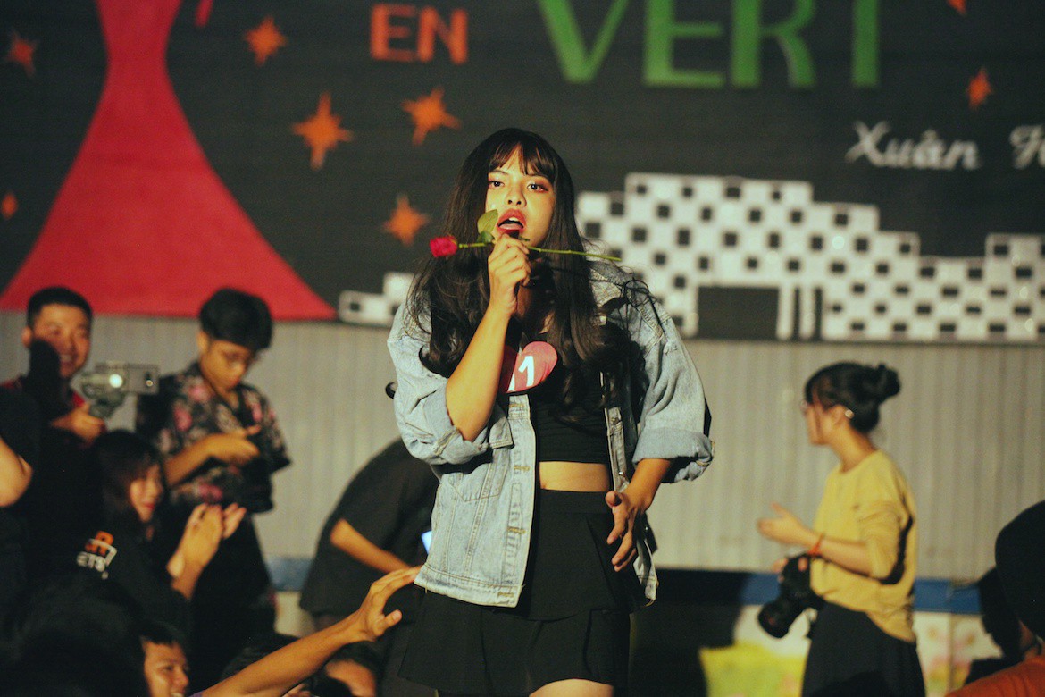 Những nam sinh rất đẹp trai nhưng khi giả gái lại xinh xắn đến mức chị em phát hờn vì ghen tỵ