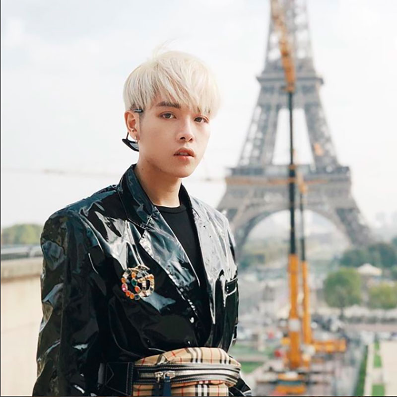 Đức Phúc gây bất ngờ khi tậu xế sang đắt tiền, hội chị em hoa dâm bụt Hòa Minzy vào bóc phốt