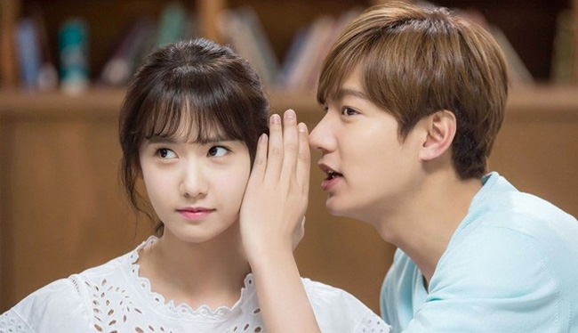 Tình cũ đòi nối lại tình xưa với chồng, vợ lịch sự hẹn gặp và nói một lời khiến cô ta từ bỏ ý định