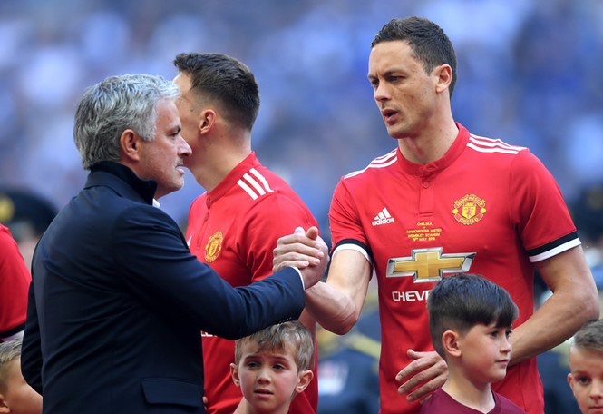 Mourinho thiên vị Matic khiến cầu thủ M.U bất mãn
