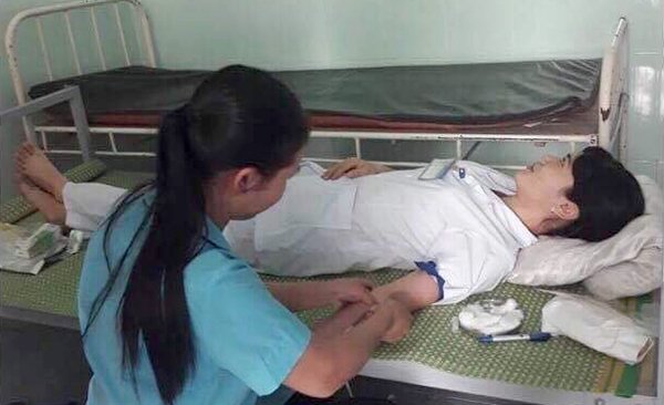 5 y bác sĩ hiến máu cứu sản phụ vẫn bị người nhà chửi bới, doạ nạt