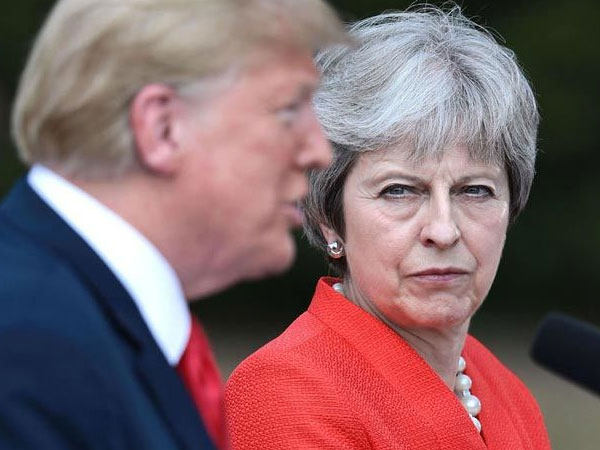 Hé lộ cuộc gọi khiến ông Trump nổi giận với Thủ tướng Anh