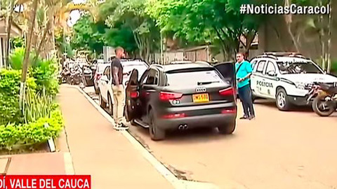 Cầu thủ Colombia suýt bị CĐV bắn vỡ sọ