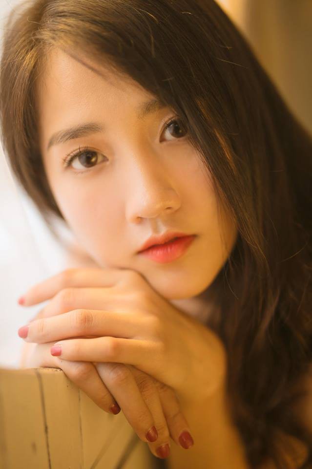 Kiều Trinh Xíu lột xác ngoạn mục từ hình tượng gái ngoan dịu dàng đến sexy hết nấc