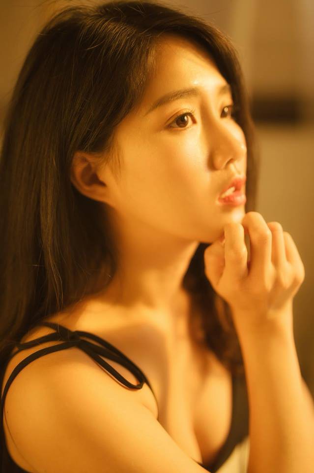 Kiều Trinh Xíu lột xác ngoạn mục từ hình tượng gái ngoan dịu dàng đến sexy hết nấc