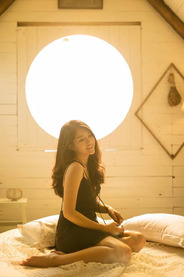 Kiều Trinh Xíu lột xác ngoạn mục từ hình tượng gái ngoan dịu dàng đến sexy hết nấc