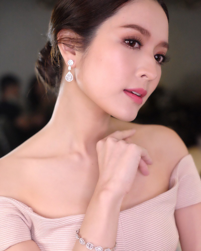 Minh tinh Thái lấy chồng siêu giàu: Người được cung phụng như bà hoàng, kẻ lấy bố của bạn, ly hôn trong thị phi