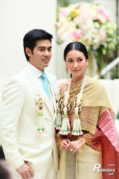 Minh tinh Thái lấy chồng siêu giàu: Người được cung phụng như bà hoàng, kẻ lấy bố của bạn, ly hôn trong thị phi