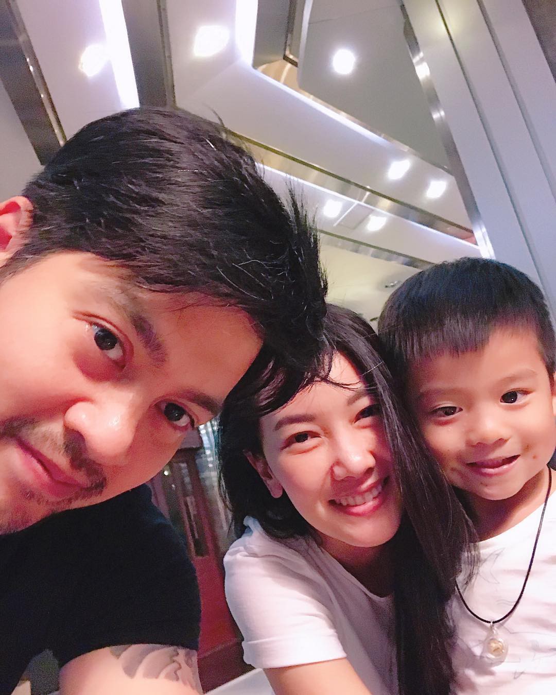 Minh tinh Thái lấy chồng siêu giàu: Người được cung phụng như bà hoàng, kẻ lấy bố của bạn, ly hôn trong thị phi