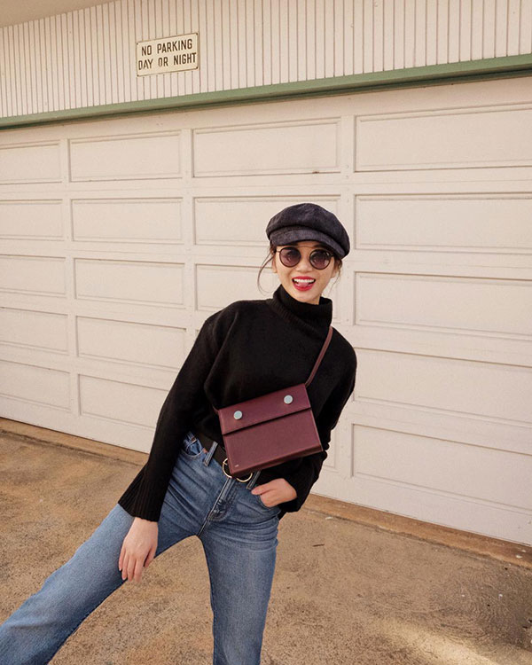 Muốn trông sang - xịn - mịn khi mặc áo len tối màu, các nàng hãy nhớ 3 tips diện đồ sau