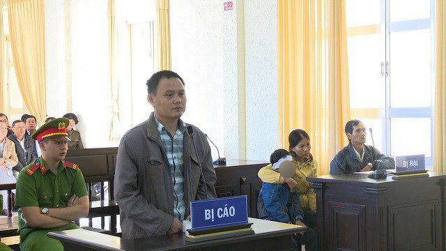 Sát hại vợ rồi uống rượu ngâm mã tiền tự tử nhưng bất thành