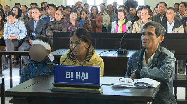 Sát hại vợ rồi uống rượu ngâm mã tiền tự tử nhưng bất thành