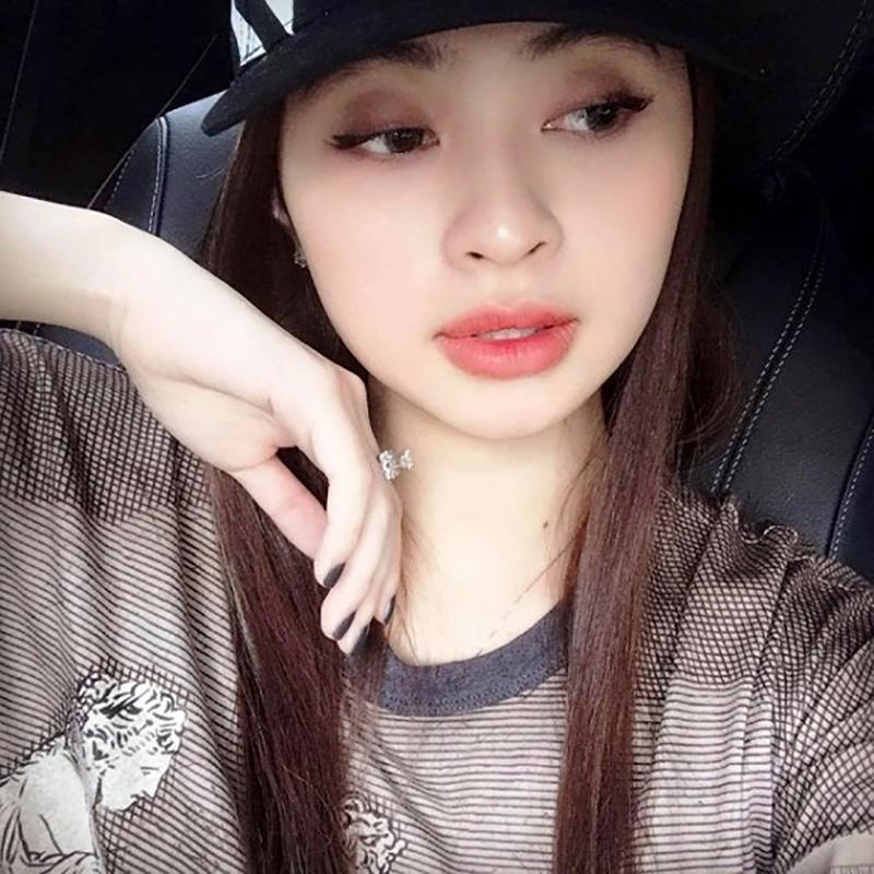 4 hotgirl xinh đẹp có lối sống buông thả và trụy lạc