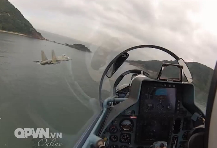 Việt Nam nghiên cứu chế tạo vật tư sửa chữa máy bay Su-27