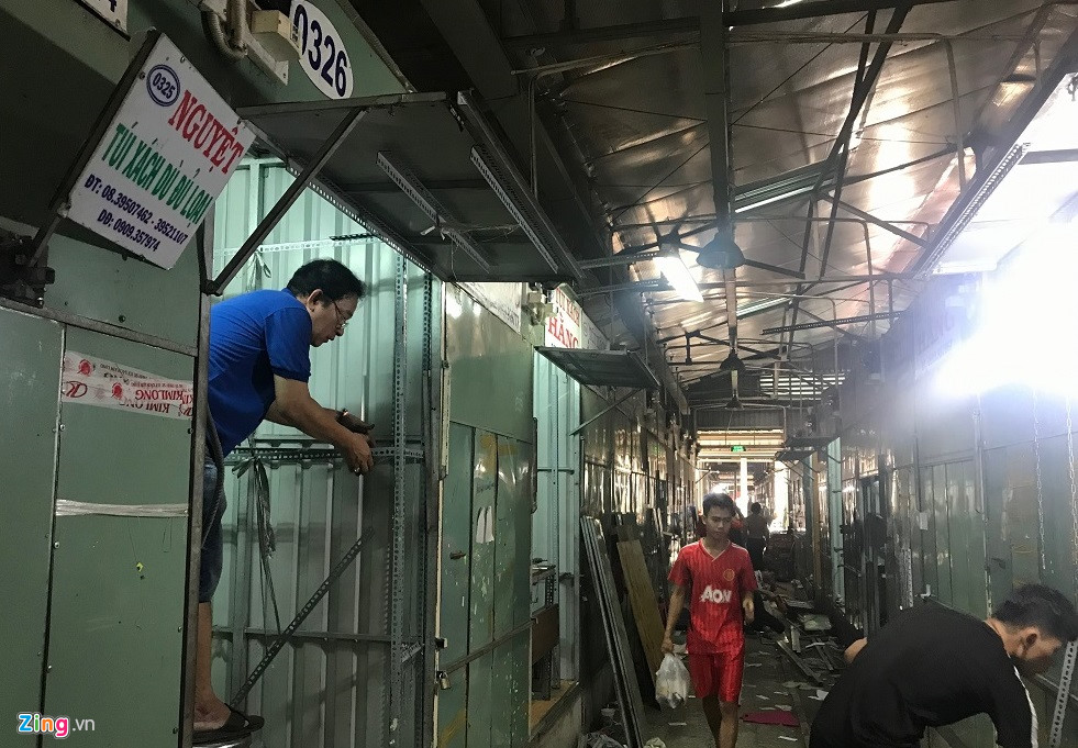 Video ảnh: Tiểu thương chợ Bình Tây trở lại bán sau 2 năm sửa chữa