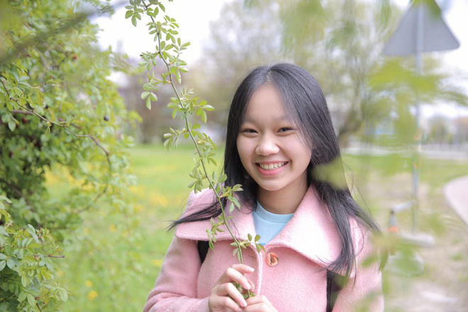 Thân thế con gái nuôi vừa tròn 18 tuổi của Đàm Vĩnh Hưng