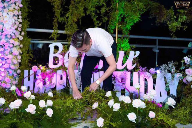 Thân thế con gái nuôi vừa tròn 18 tuổi của Đàm Vĩnh Hưng