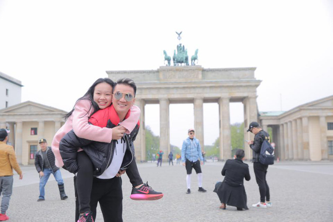 Thân thế con gái nuôi vừa tròn 18 tuổi của Đàm Vĩnh Hưng