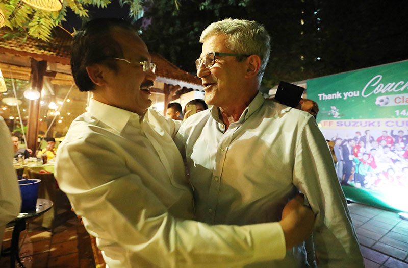 HLV Calisto hội ngộ thế hệ vô địch AFF Cup 2008