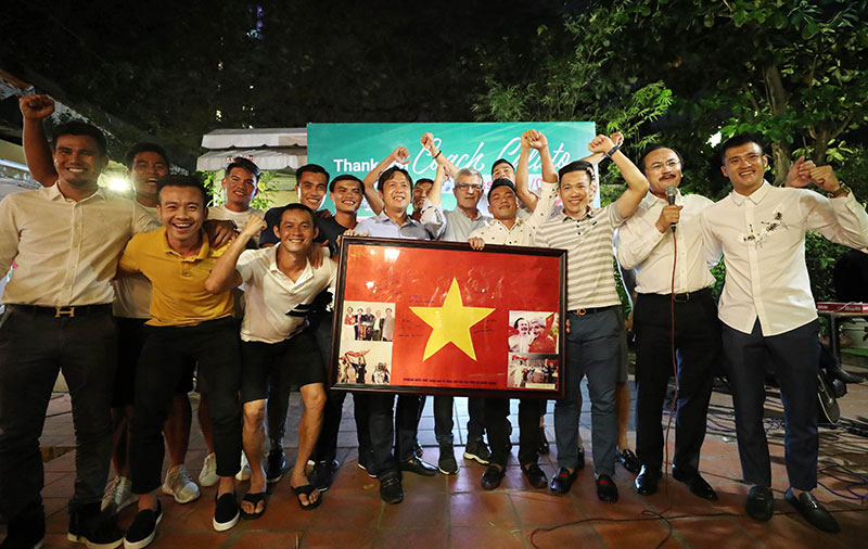 HLV Calisto hội ngộ thế hệ vô địch AFF Cup 2008