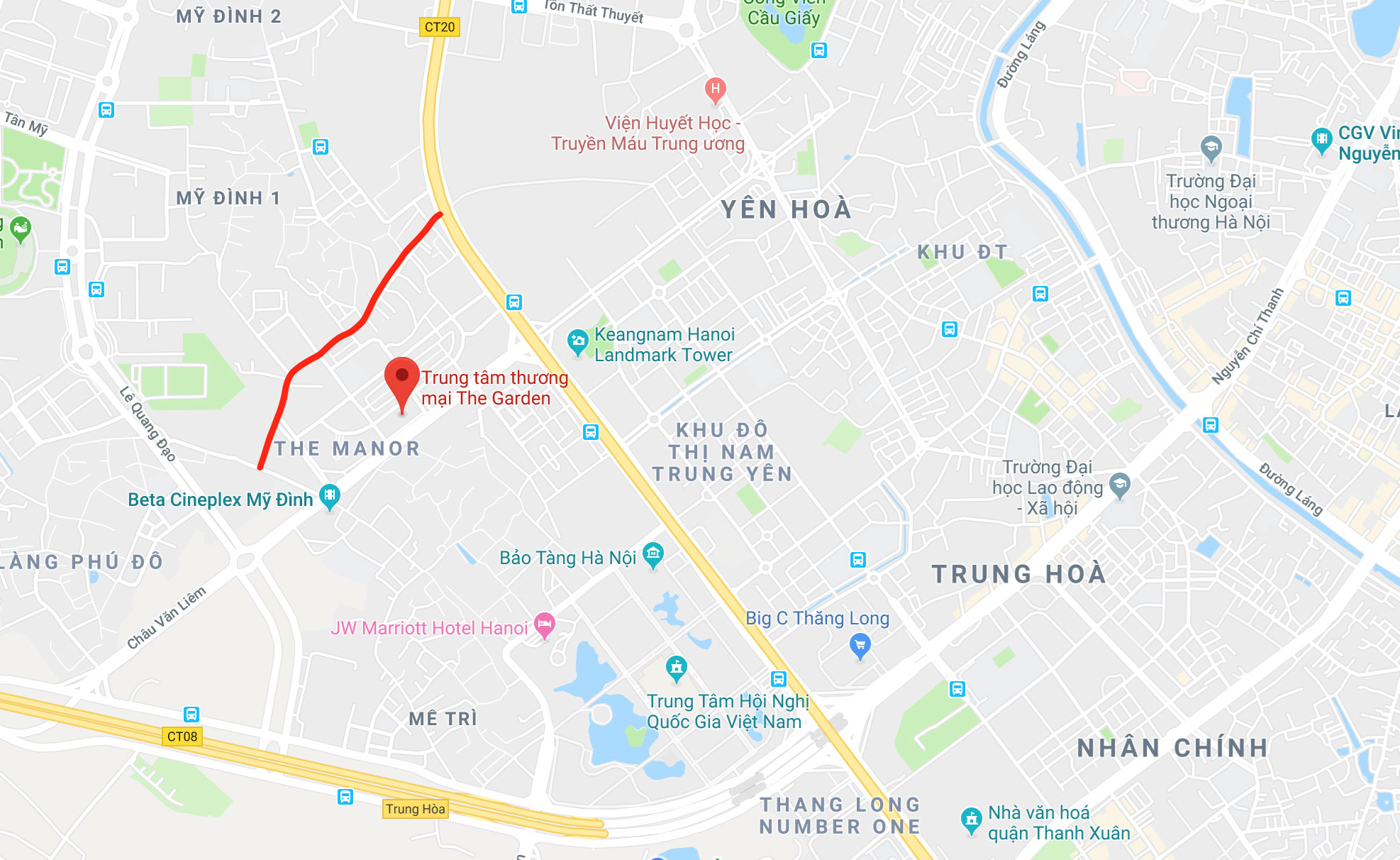 Video ảnh: Dựng hàng trăm chiếc cột trên vỉa hè để thí điểm tuyến phố văn minh