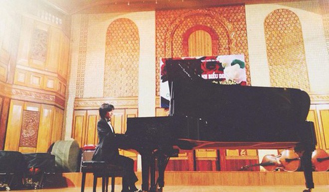 Các cậu quý tử của sao Việt ngày ấy – bây giờ: Người điển trai chững chạc, người cực tài năng