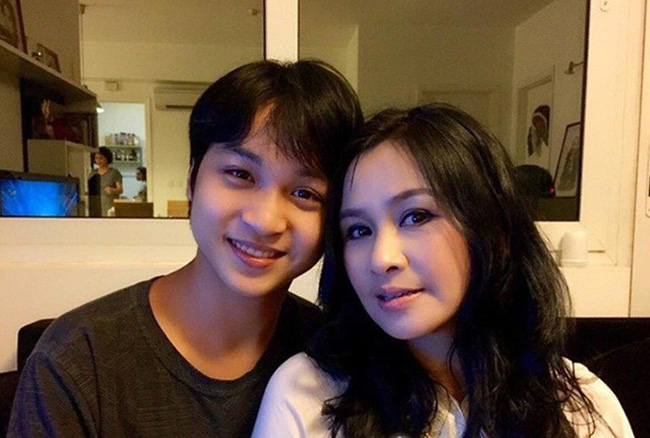 Các cậu quý tử của sao Việt ngày ấy – bây giờ: Người điển trai chững chạc, người cực tài năng