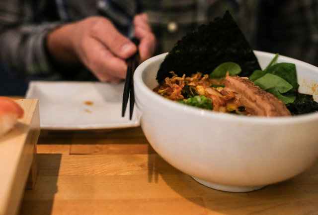 Trong bữa ăn phải tuyệt đối kiêng 8 điều này để tránh mang xúi quẩy về cho gia đình