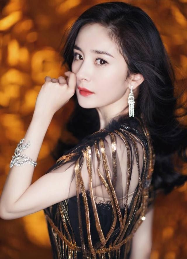 Người phụ nữ sở hữu 4 đặc điểm này sinh ra đã hơn người, số kiếp định sẵn phú quý, vượng phu, ích tử