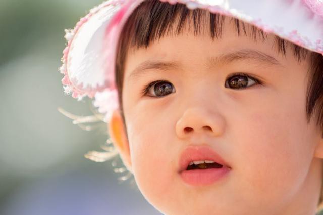 Đứa trẻ sở hữu 5 đặc điểm này thường thông minh, lanh lợi, lớn lên sẽ khiến gia đình tự hào, vinh dự