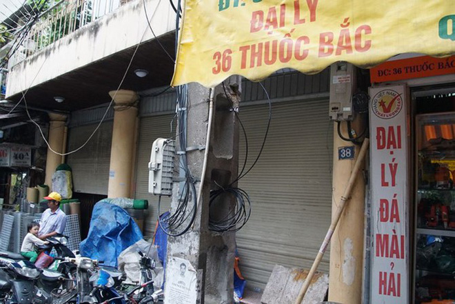 Cận cảnh gần 1000m2 đất vàng Hà Nội đòi làm nhà trẻ