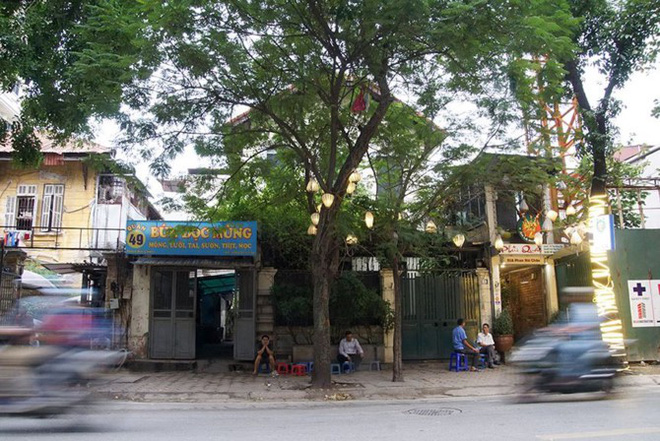 Cận cảnh gần 1000m2 đất vàng Hà Nội đòi làm nhà trẻ