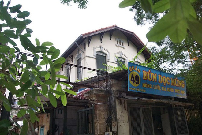 Cận cảnh gần 1000m2 đất vàng Hà Nội đòi làm nhà trẻ