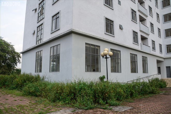 Lãng phí hàng trăm tỉ, khu nhà tái định cư Phú Diễn xây cao, xây đẹp rồi... bỏ hoang?