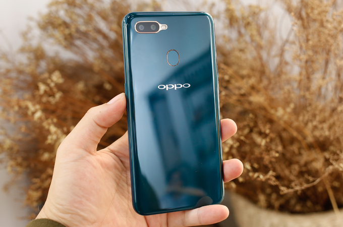 Oppo A7 về Việt Nam, giá 6 triệu đồng