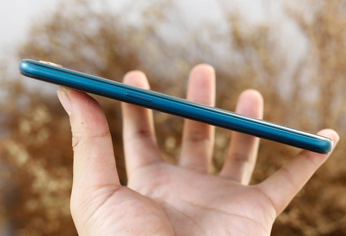 Oppo A7 về Việt Nam, giá 6 triệu đồng