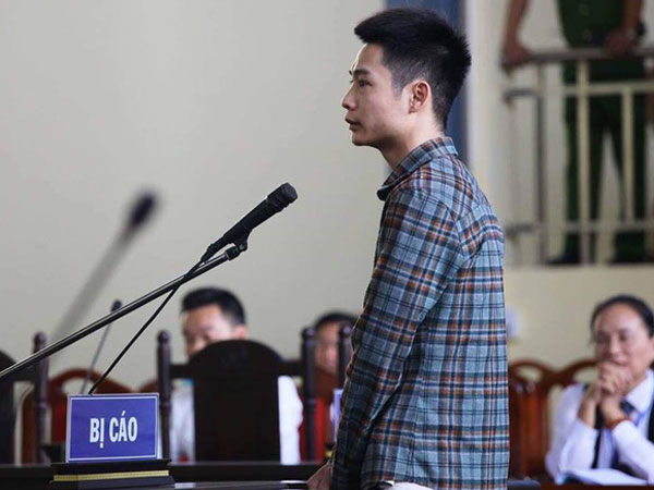 Bị cáo khai gian dối, nói lý do vì sốt nặng, uống nhiều thuốc nên không tỉnh táo